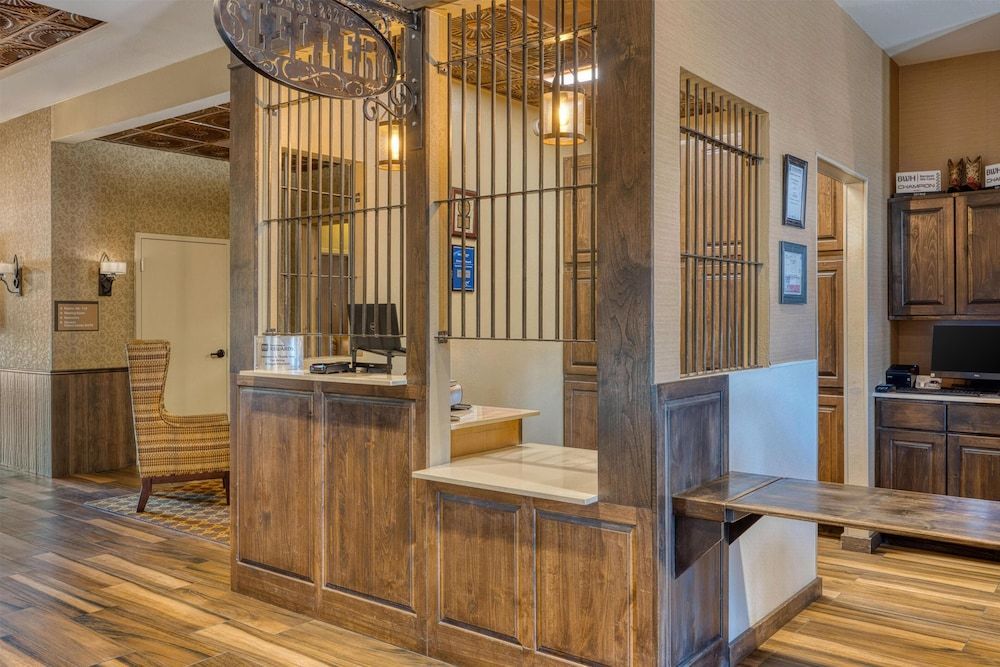 Best Western Bandera Suites & Saloon 2