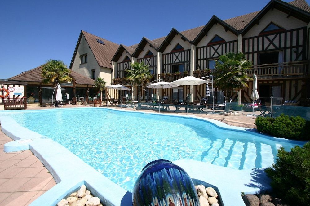 Logis Hôtel Restaurant - Le Clos Deauville Saint Gatien 1