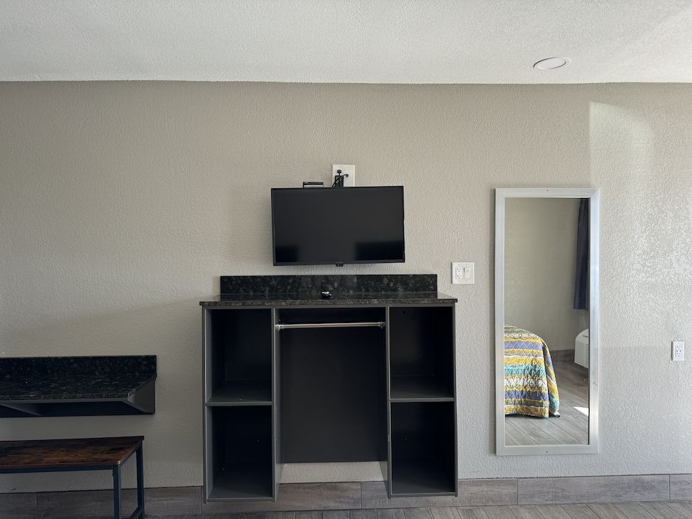 Nola Inn & Suites 2