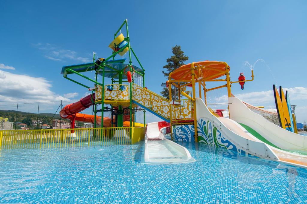 Nevis Resort & Aqua Park - All Inclusive 2