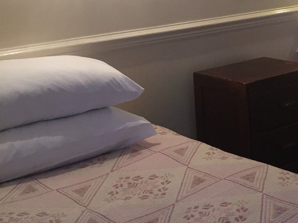 Colnbrook Lodge Guest House 2
