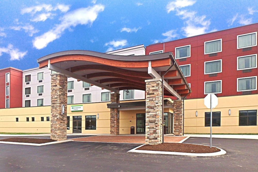Wyndham Garden State College 1