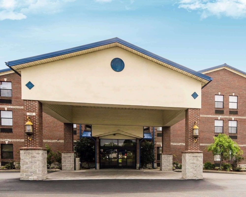 Quality Suites Jeffersonville - Louisville North 1