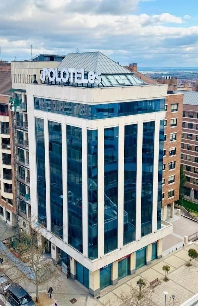 Polotel 1