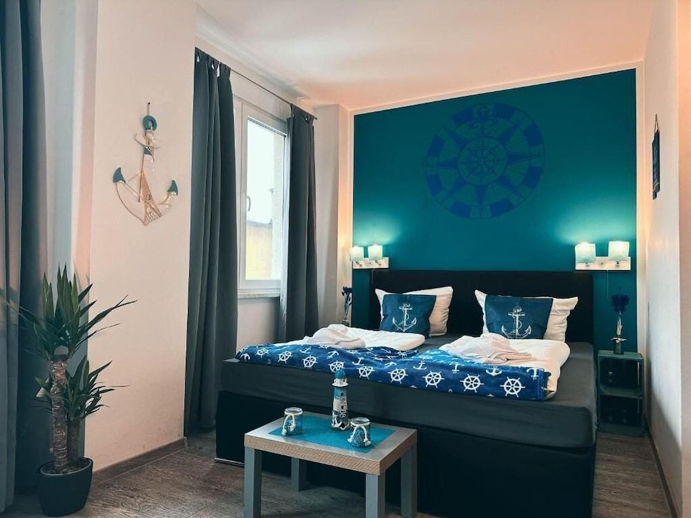 Orca Hotel 2