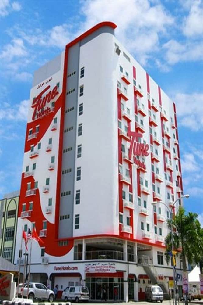 Paris - Kota Baharu - Tune Hotel – Kota Bharu City Centre - Kota Baharu