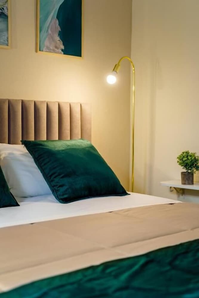 Oisife Apartments 2