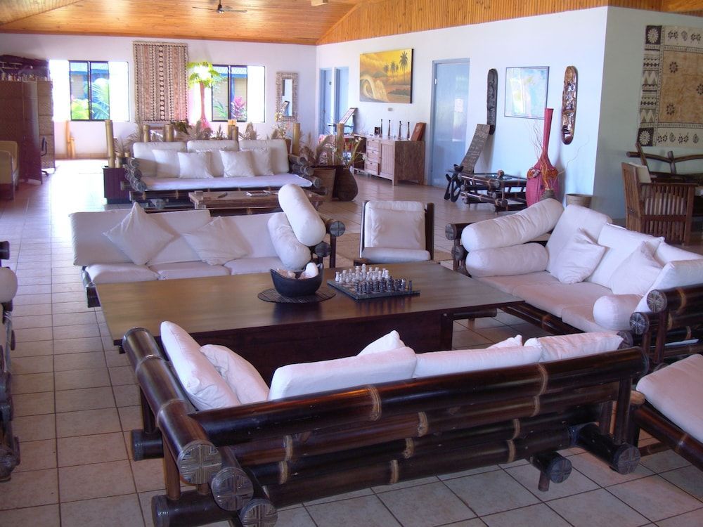 Waidroka Bay Resort 2