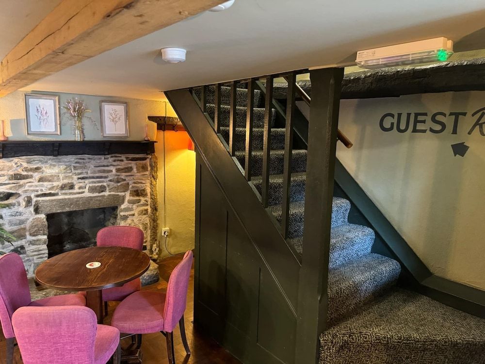 The Fountain Inn 2