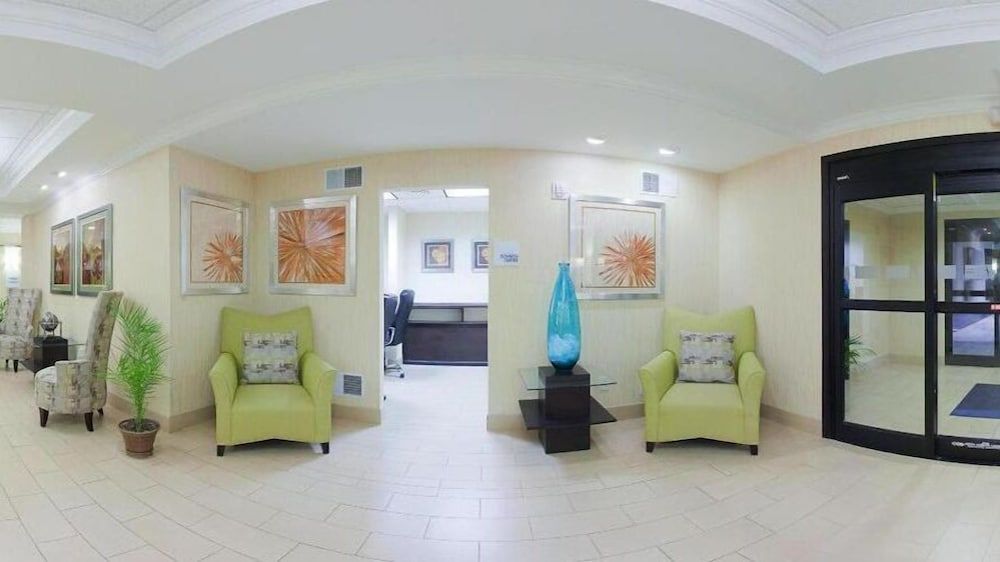Holiday Inn Express & Suites LEBANON by IHG 2