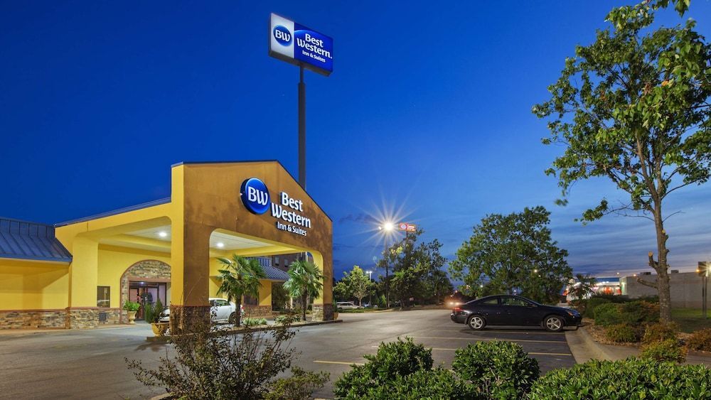 Best Western Inn & Suites 1