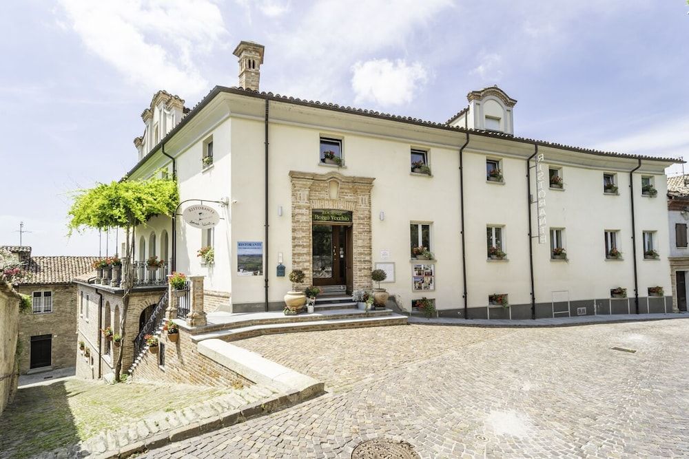Borgo Vecchio Locanda di Charme 1