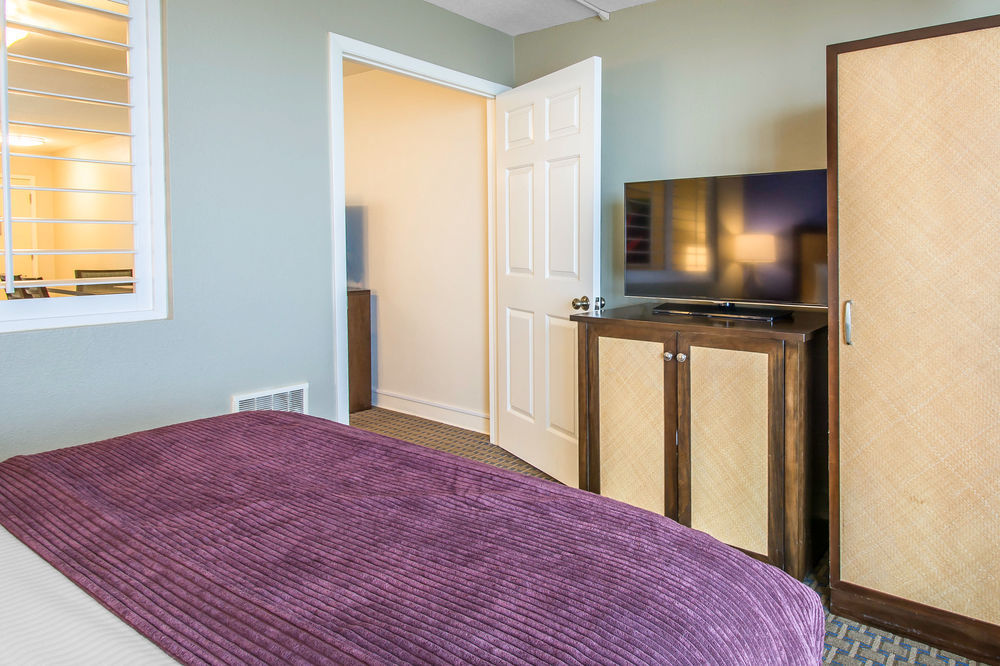 BLUEGREEN VACATIONS CASA DEL MAR 1