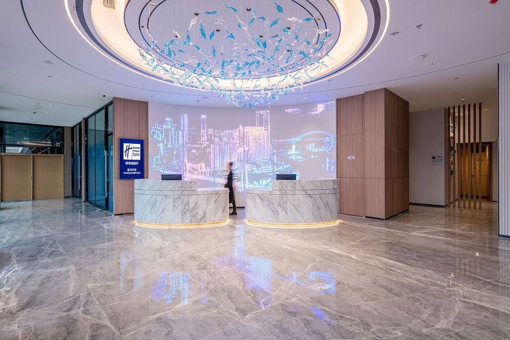 Holiday Inn Express Chongqing Nanbin Road by IHG 2