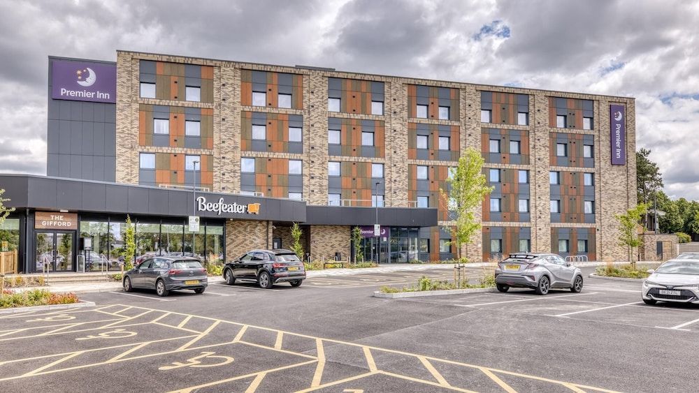 Premier Inn Bristol Parkway - M32 1