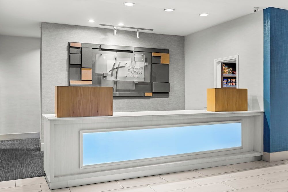 Holiday Inn Express & Suites SAVANNAH - MIDTOWN by IHG 2