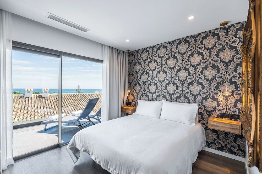 The Orange House Boutique Hotel and Upstairs Rooftop Bar Center of La Cala de Mijas 100m from the Beach 1