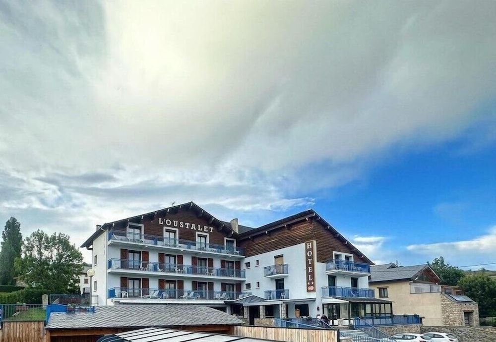 Hôtel L'Oustalet 1