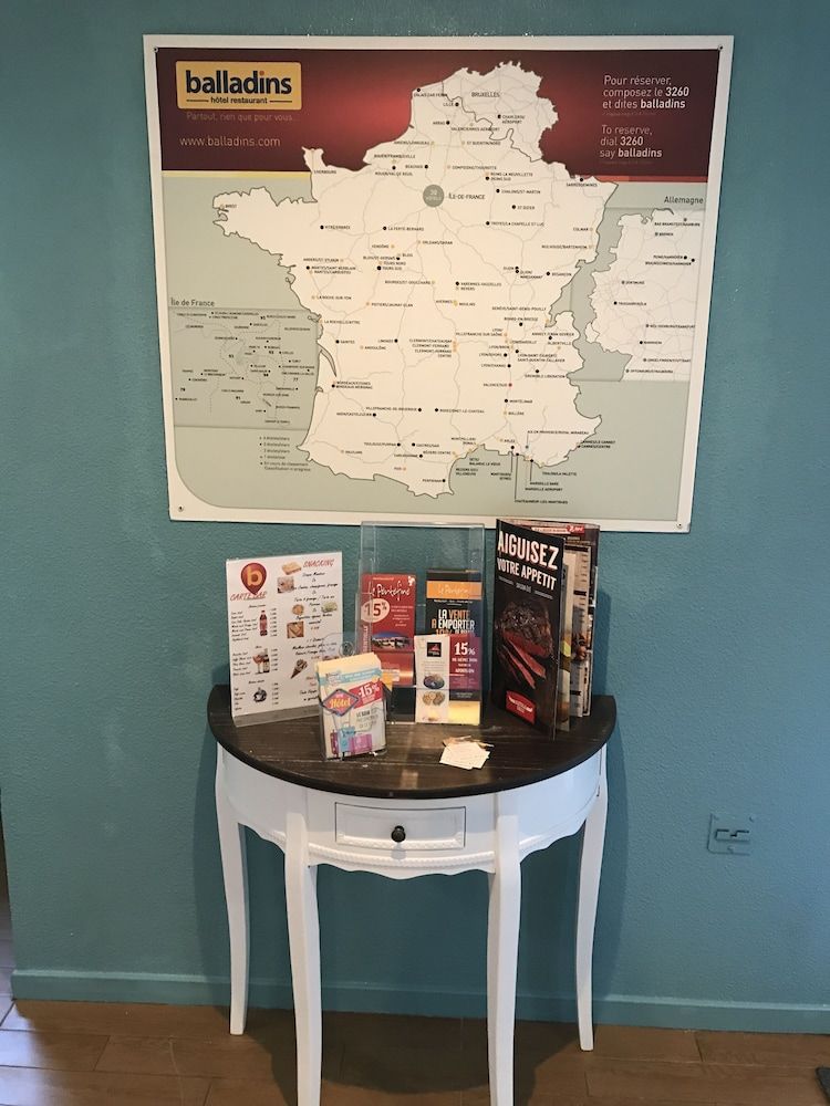 Brit Hotel Essentiel Tours Sud 2