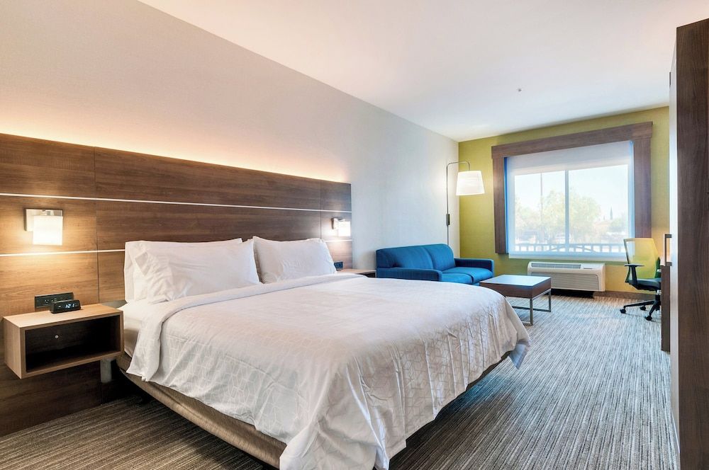 Holiday Inn Express & Suites BANNING by IHG 2