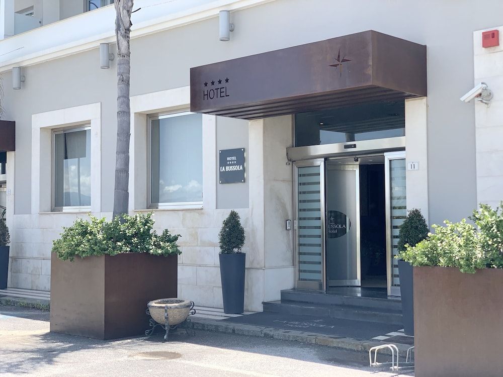 Hotel La Bussola 1