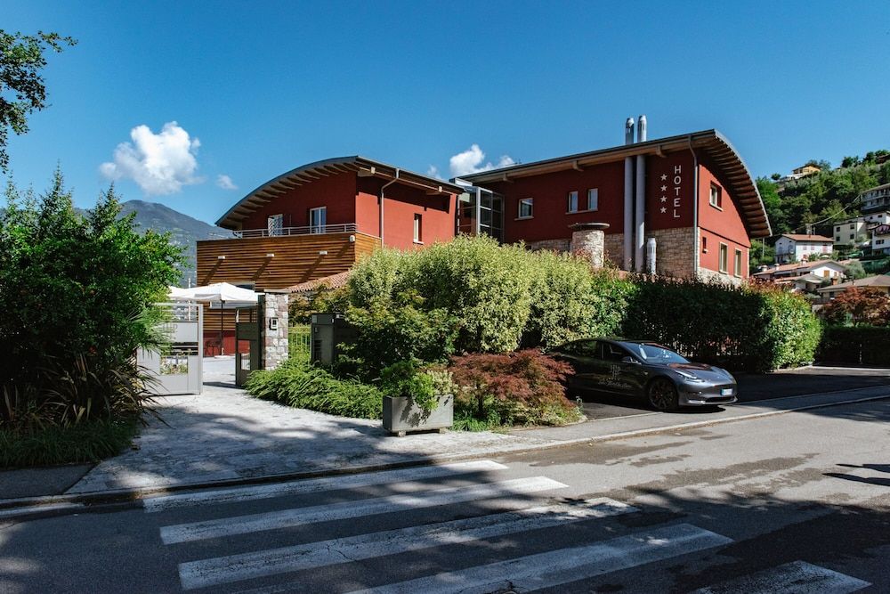 Lake Hotel La Pieve 1