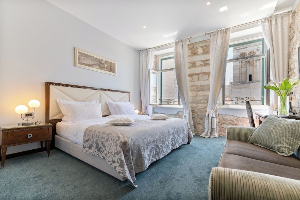 Heritage Hotel Antique Split 1