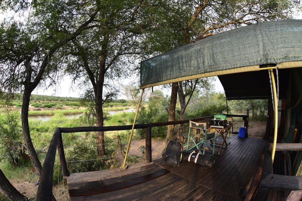Mtomeni Safari Camp 1