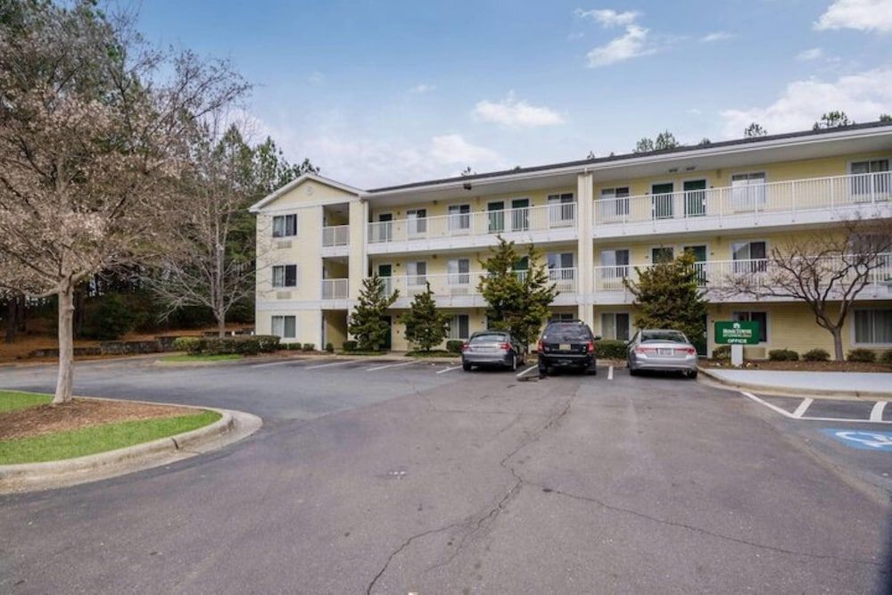 Suburban Studios Winston Salem-University Parkway 1