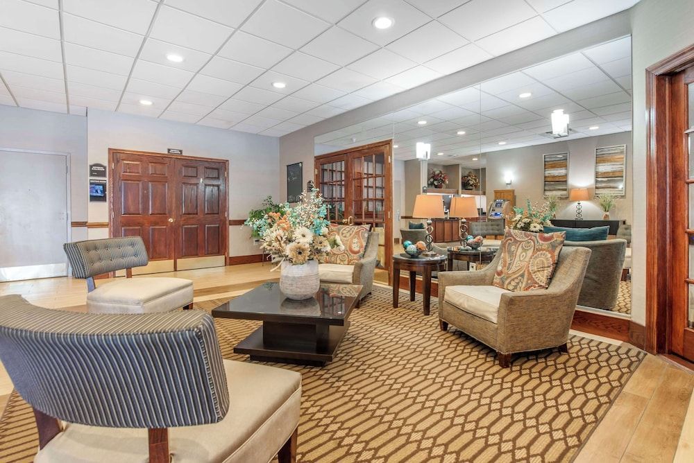 Best Western Plus Bridgeport Inn 2