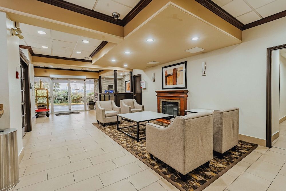 SureStay Plus by Best Western Coquitlam 2
