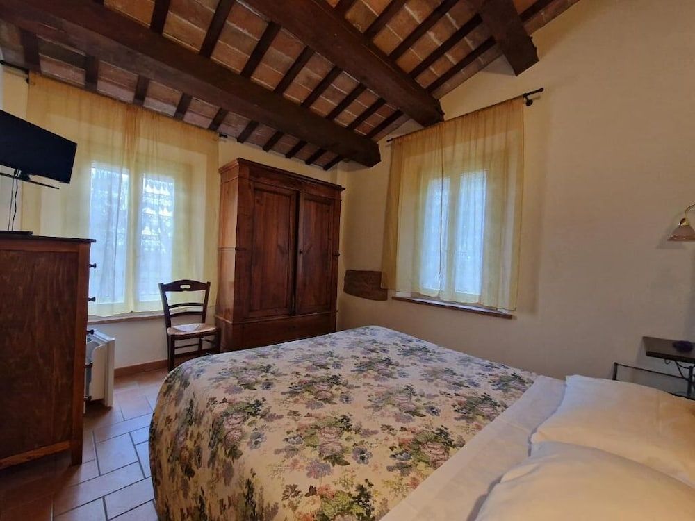 Agriturismo e Cantina La Sabbiona 2