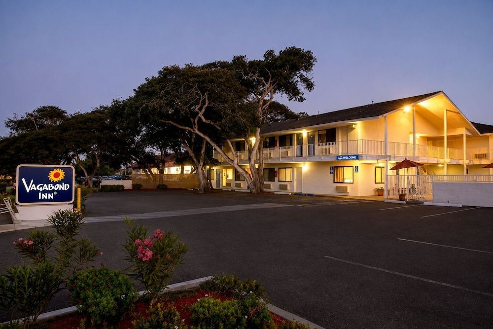 Vagabond Inn Monterey, CA 1
