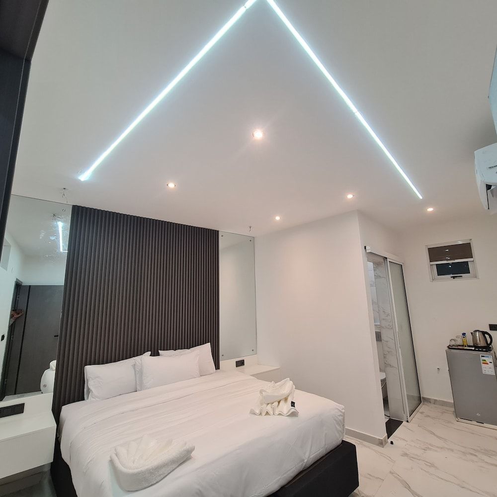 White Garden Hotel 1