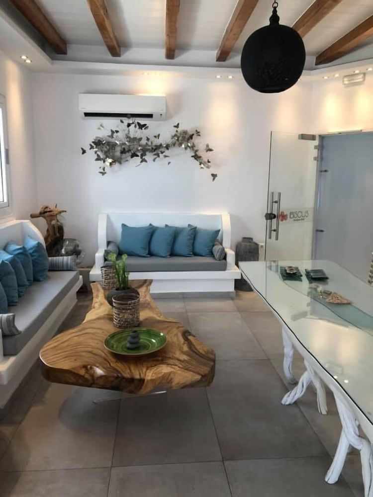 Ibiscus Boutique 2