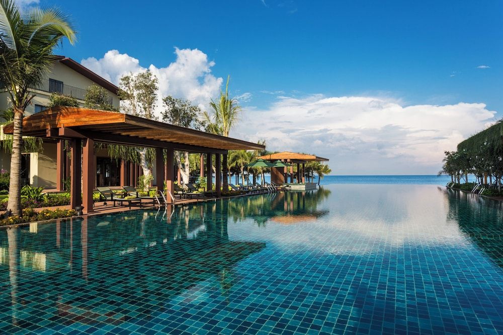 Dusit Princess Moonrise Beach Resort 1
