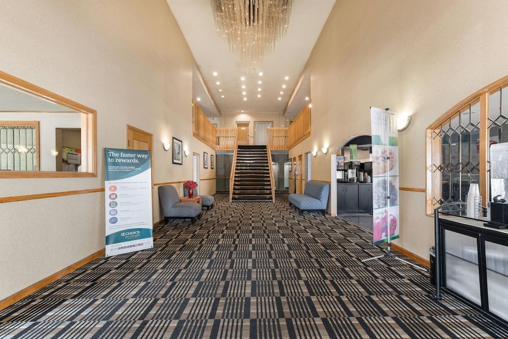 Quality Inn & Suites Portage Central 2