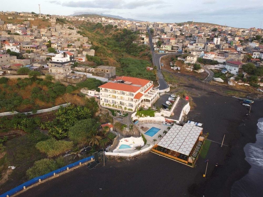 Hotel Restaurant Falucho Paradise Beach 1