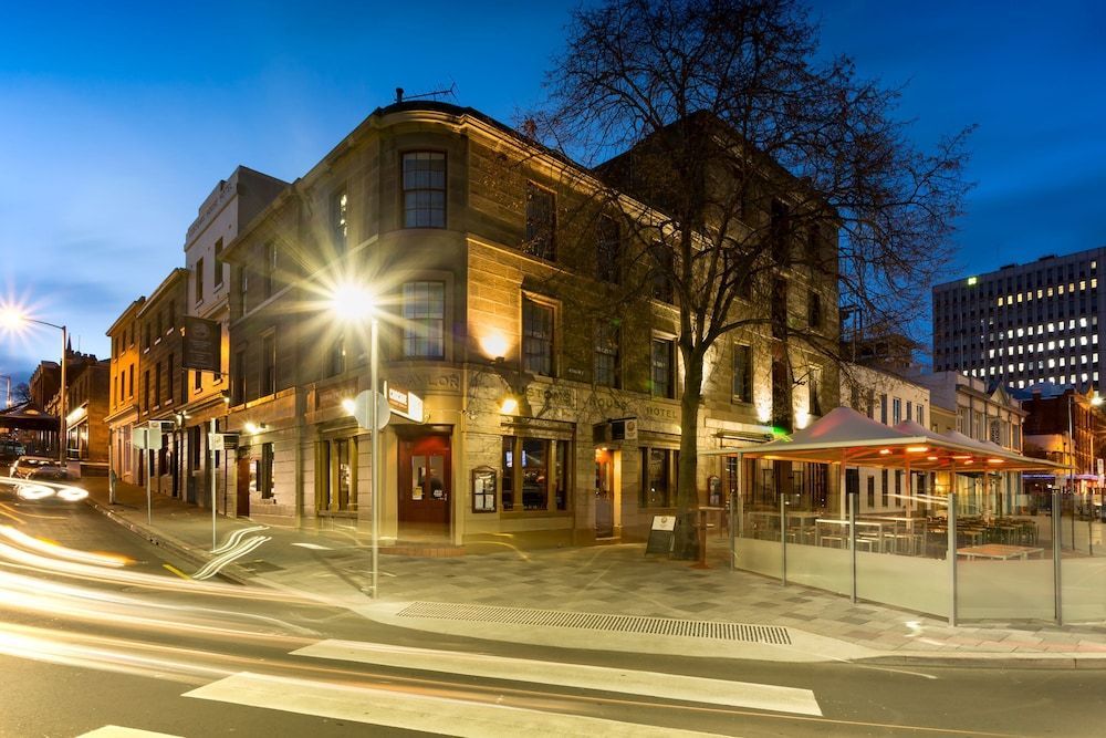 Customs House Hotel 1