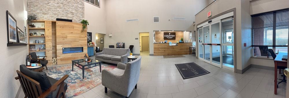 Country Inn & Suites by Radisson, Harrisburg West Mechanicsburg 2
