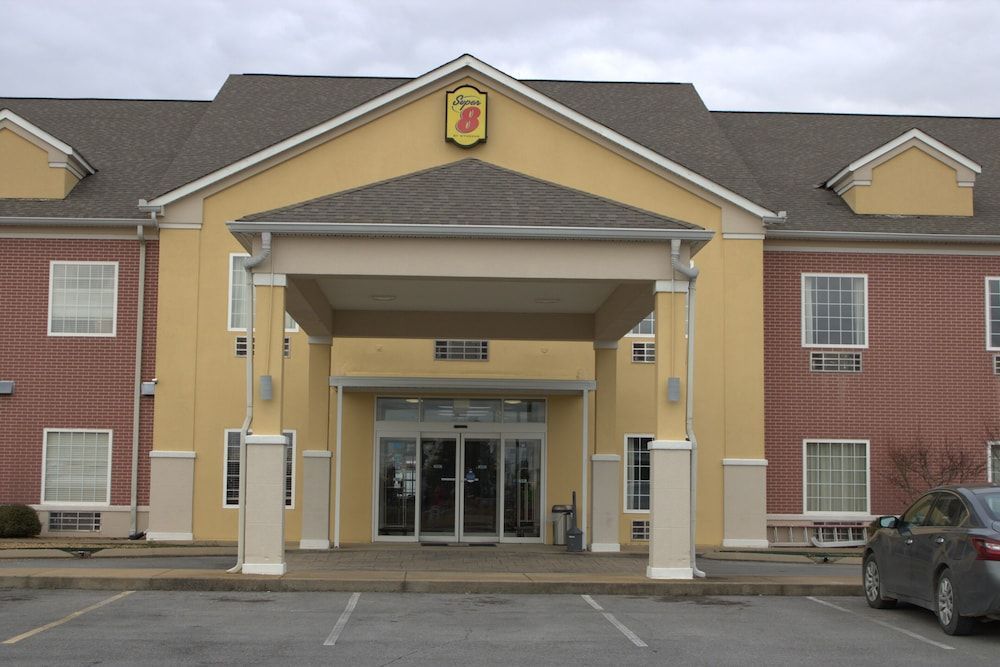 Super 8 by Wyndham Rainsville 1