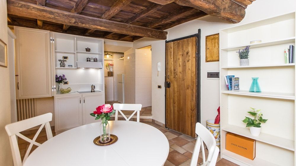 Rental in Rome Falegnami 2