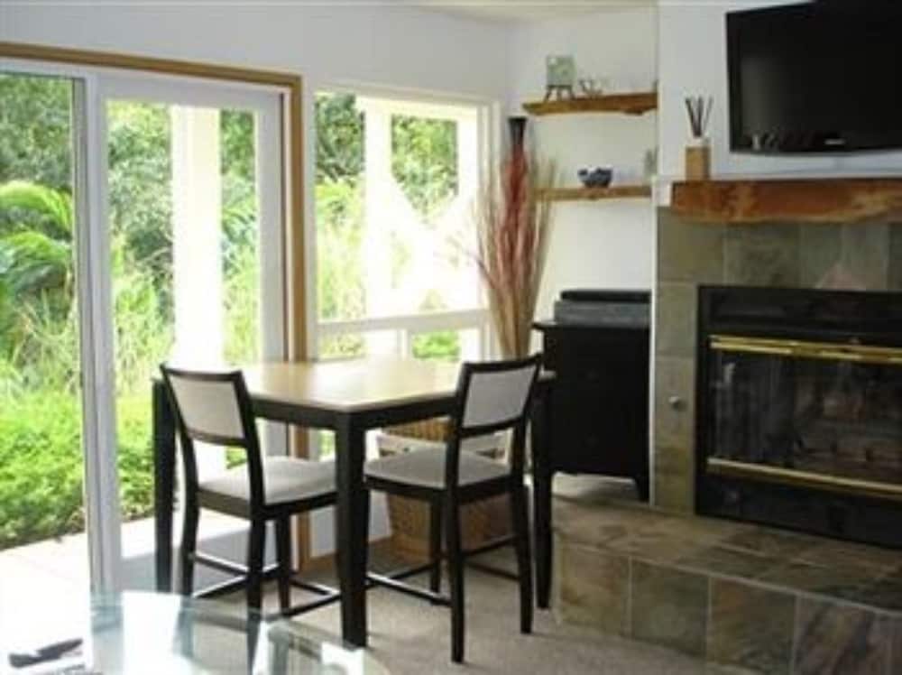 Bamboo Valley Inn 2