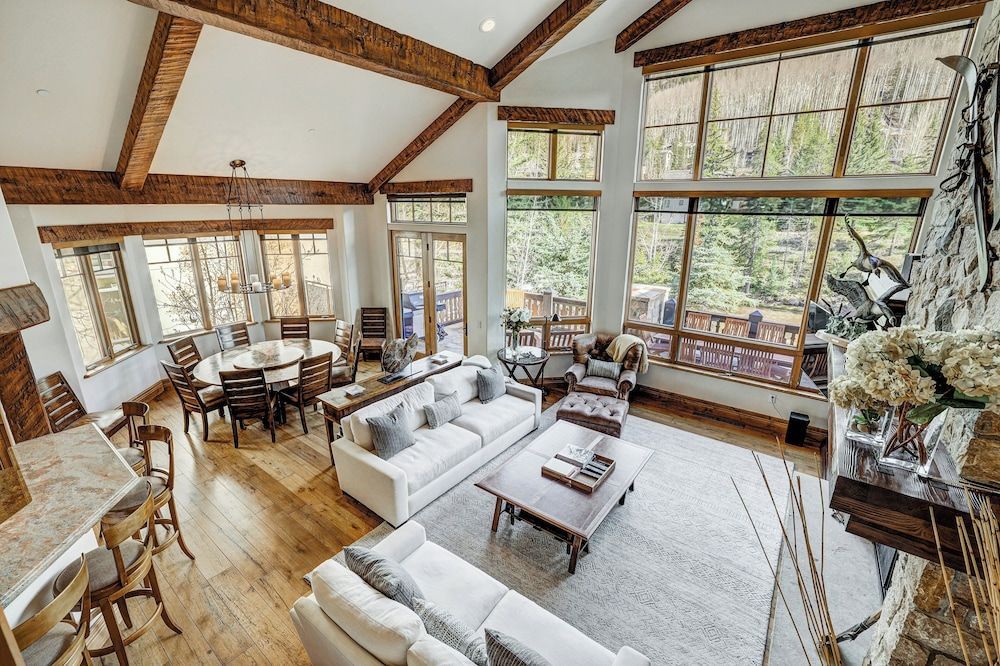 Legendary Lodging at the Ritz Carlton Residences Vail, A Vail Resorts Property 1