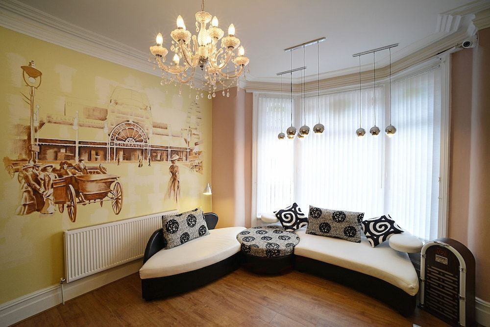The Winter Garden Suites 2