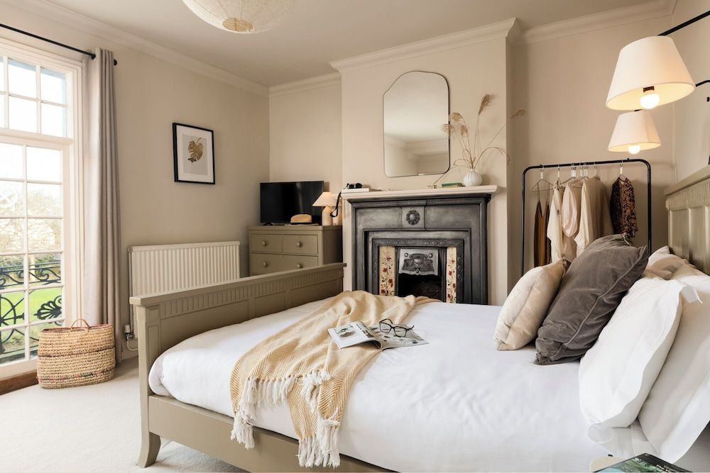 Morleys Rooms - Located in the heart of Hurstpierpoint by Huluki Sussex Stays 1