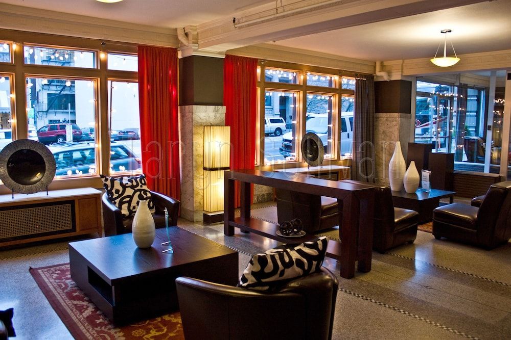 Moore Hotel 2