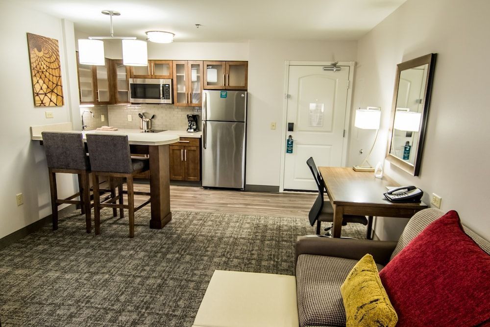 Staybridge Suites ANCHORAGE by IHG 2