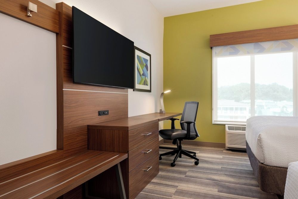 Holiday Inn Express & Suites DALTON - MARKET ST by IHG 2