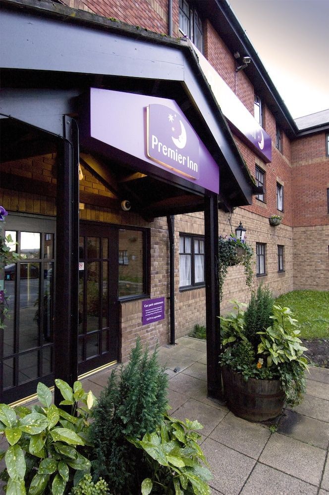 Premier Inn Manchester Tameside Hyde 1